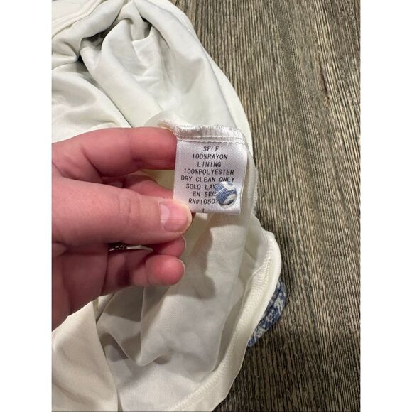 Altar'd State Womens Sleeveless Boho A-Line Dress Rayon Floral Blue White Size L - Picture 3 of 8